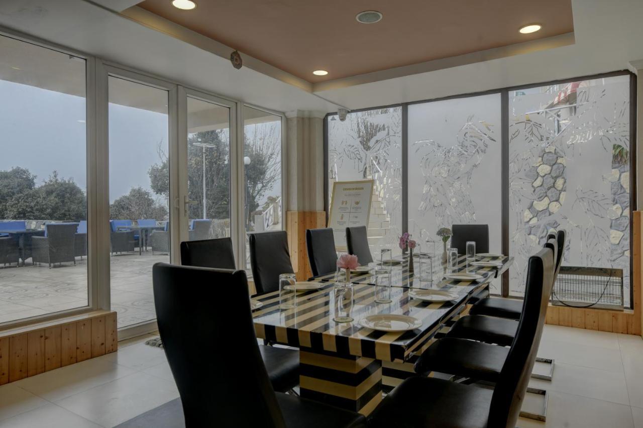 Tarika Resort & Spa , Chail Exteriör bild